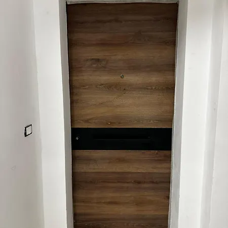 Apartman Urban Mountain View Tirana