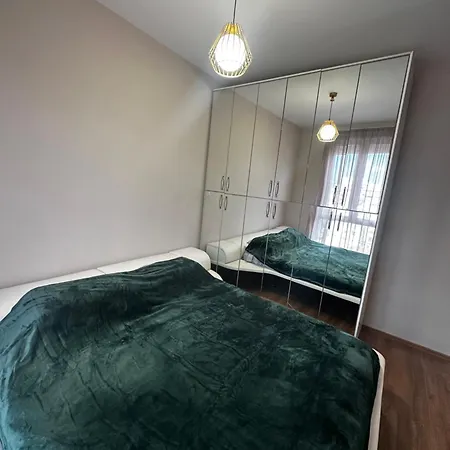 Apartman Urban Mountain View Tirana