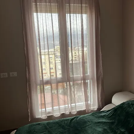 Urban Mountain View Apartman